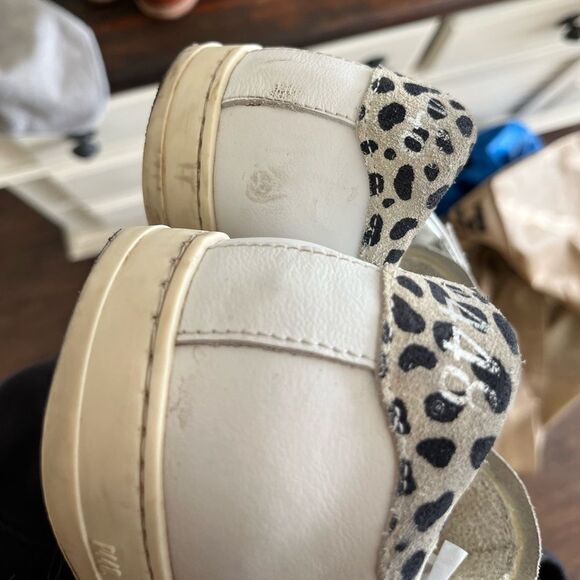 P448 John Low Top Distressed Lace Up Sneakers Size EU 37 US 6.5-7 - Picture 10 of 13